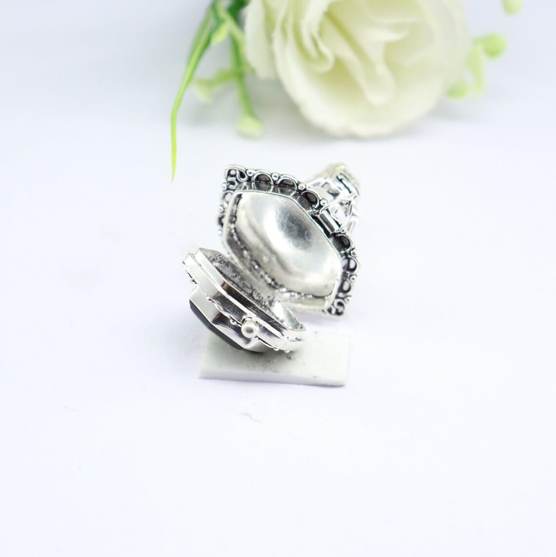 Black Onyx Poison Ring, Silver poison Ring, Skeleton Ring, Compartment Poison Box Ring, Handmade locket ring Ring, Gift for Her, Mothers Day Gifts