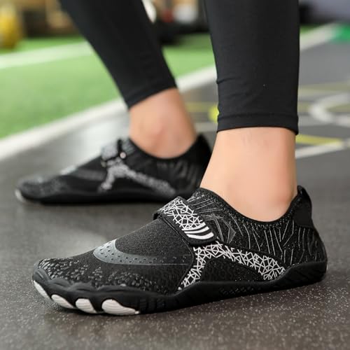 Adult Water Shoes Walking Lightweight Men Quick-Dry Aqua Sock Barefoot Shoes Women Non-Slip Athletic Swim Beach Shoe Surfing2