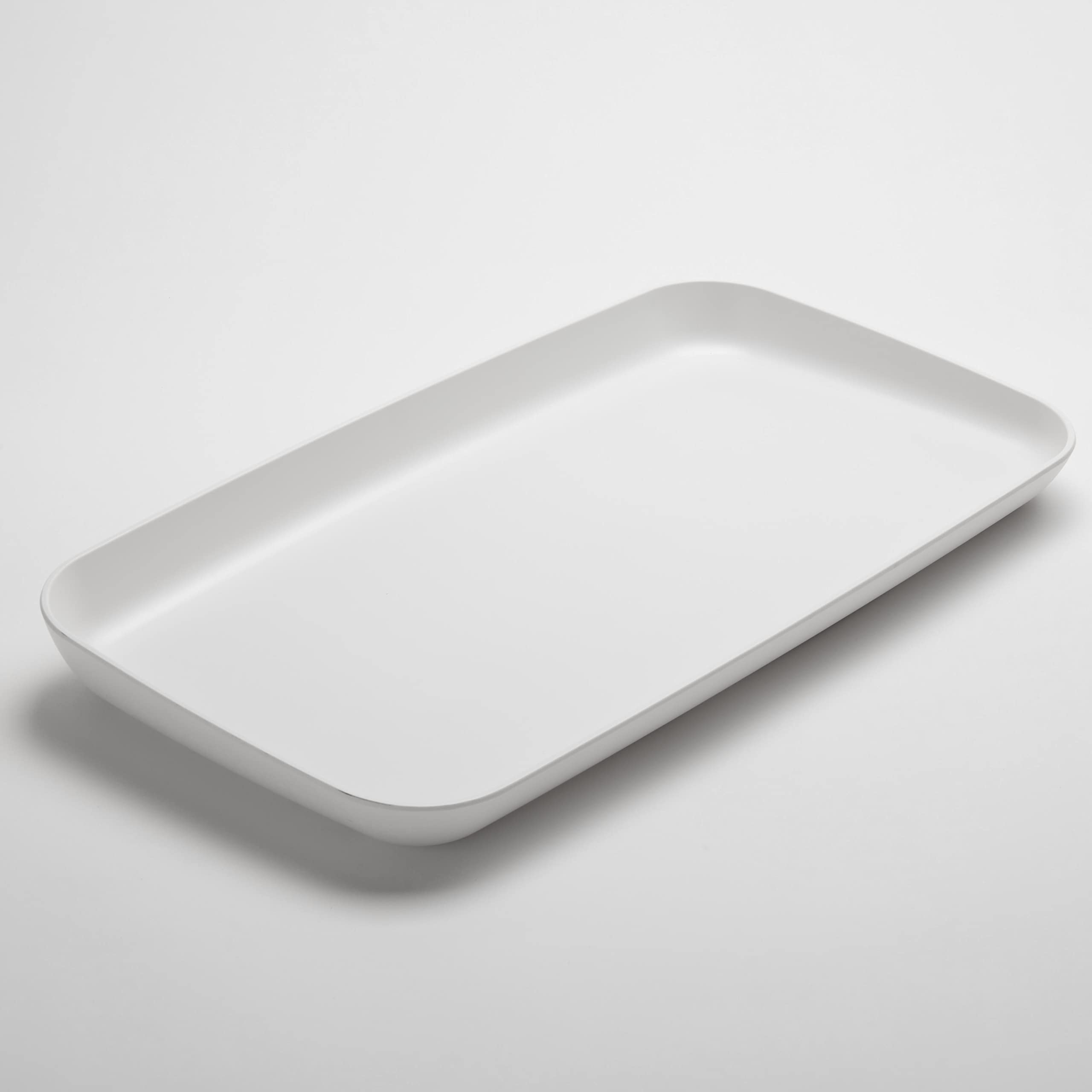 American Metalcraft 22" L / White / 1 Platters