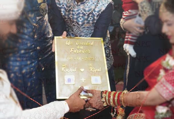 Image of Big size Couple Thumb Gift | 42x29.7 CM | Wedding Thumb Print | Couple Gift| Finger Print Gift| Personalized Text | Anniversary Gift (Golden Big)