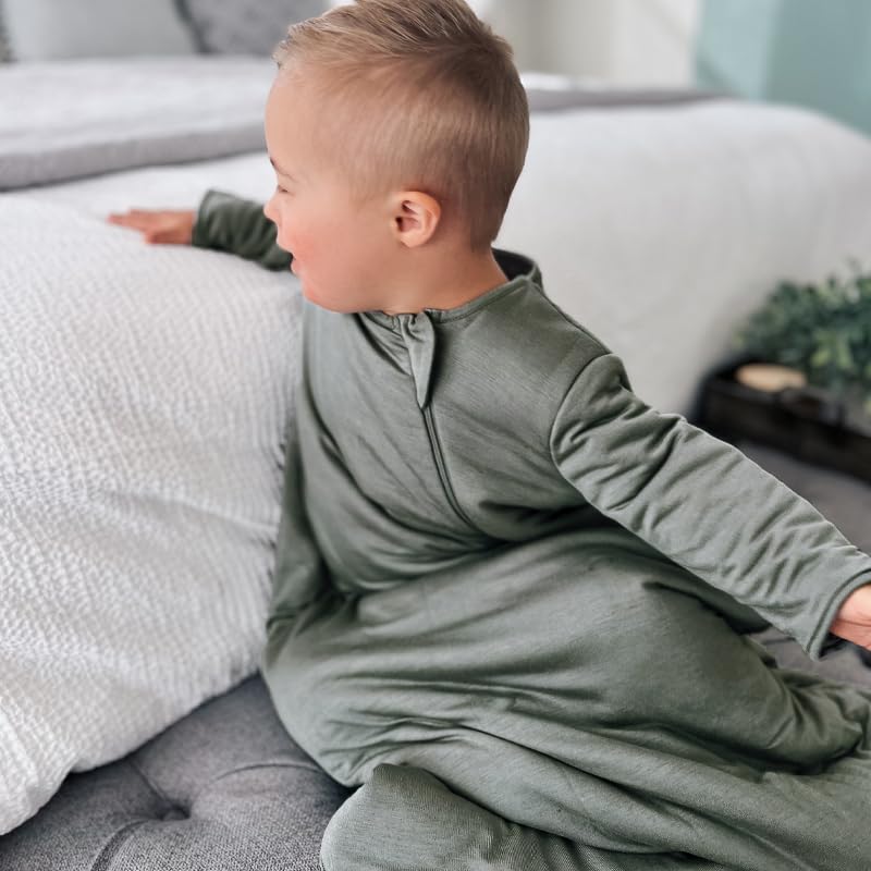 Image of GUNAMUNA Long-Sleeve Sleep Sack for Babies, Wearable Sleep Bags, Soft Rayon, 1.0 TOG, Essentials for Newborns