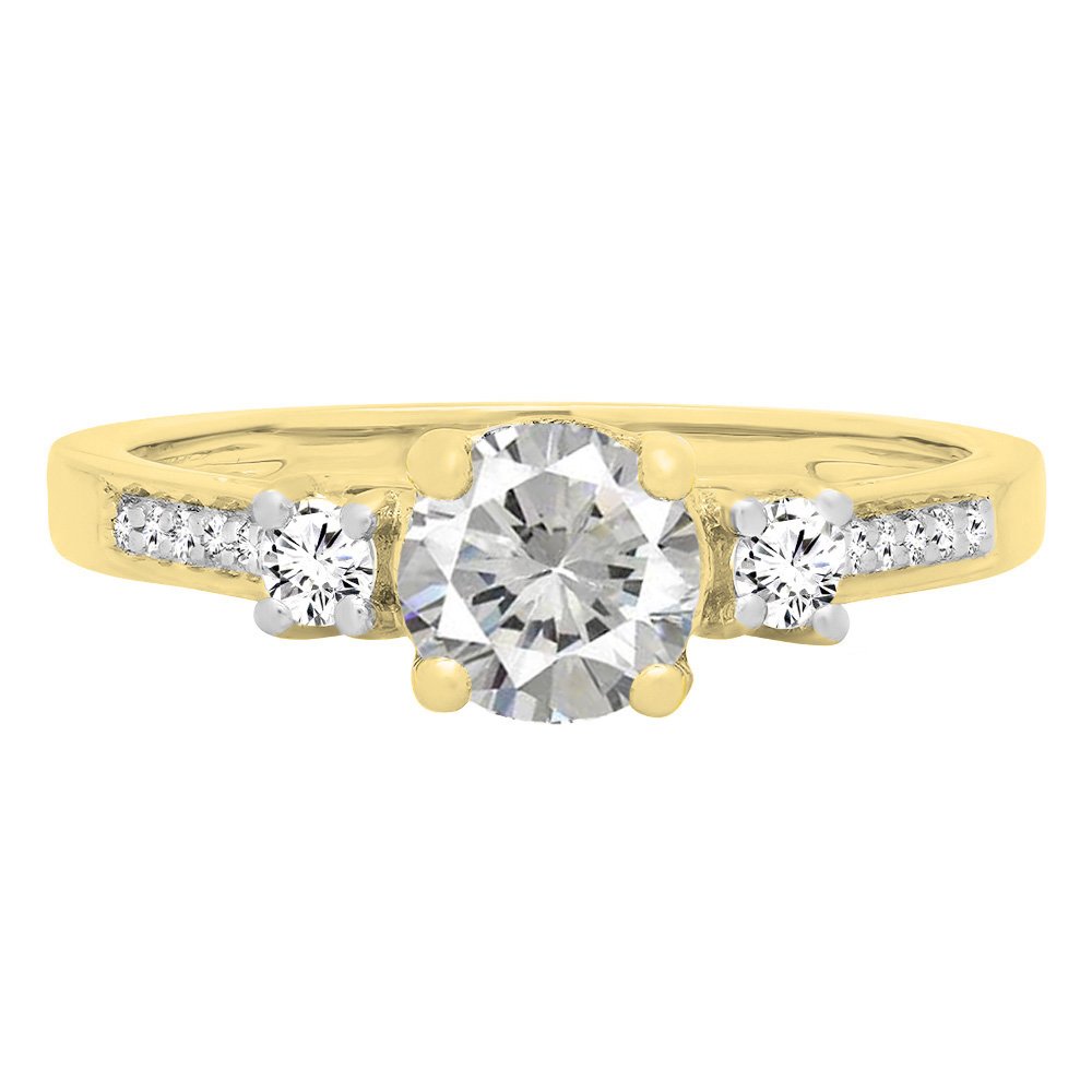 Anillo de compromiso de la colección Dazzlingrock de 5 mm con diamantes blancos y zafiro blanco creado en laboratorio en oro amarillo de 18 k