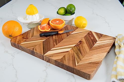 Tabla de Cortar y Servir Rectangular de Acacia con Diseño Herringbone y Asas Integradas, Mediana, 40,6 cm x 30,5 cm x 2,5 cm miniatura 4