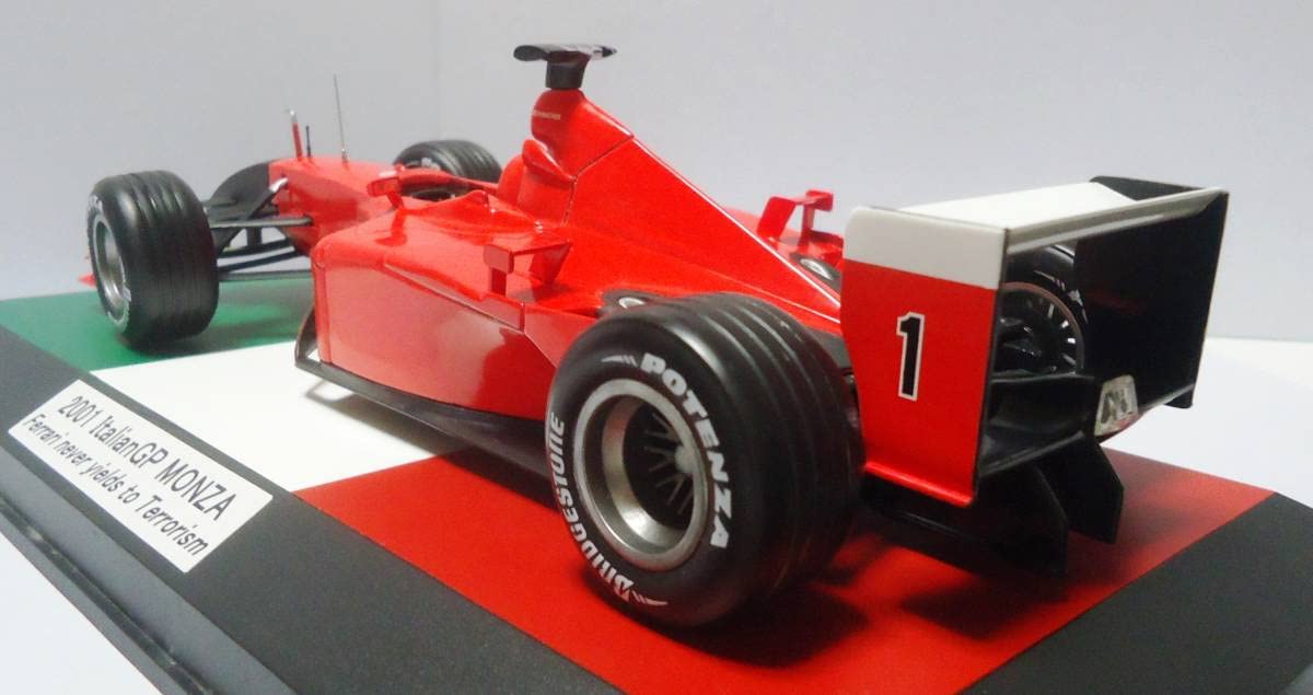 1/18 2001年 イタリアGP フェラーリ F2001 ミハエル シューマッハ