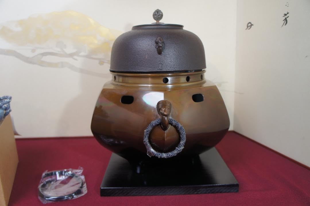 ☆美品 未使用 在銘真形釜添え 唐銅六角風炉 500W電熱器(可変)送料込み 在銘真形釜添え 唐銅六角風炉 500W電熱器(可変)込み ☆