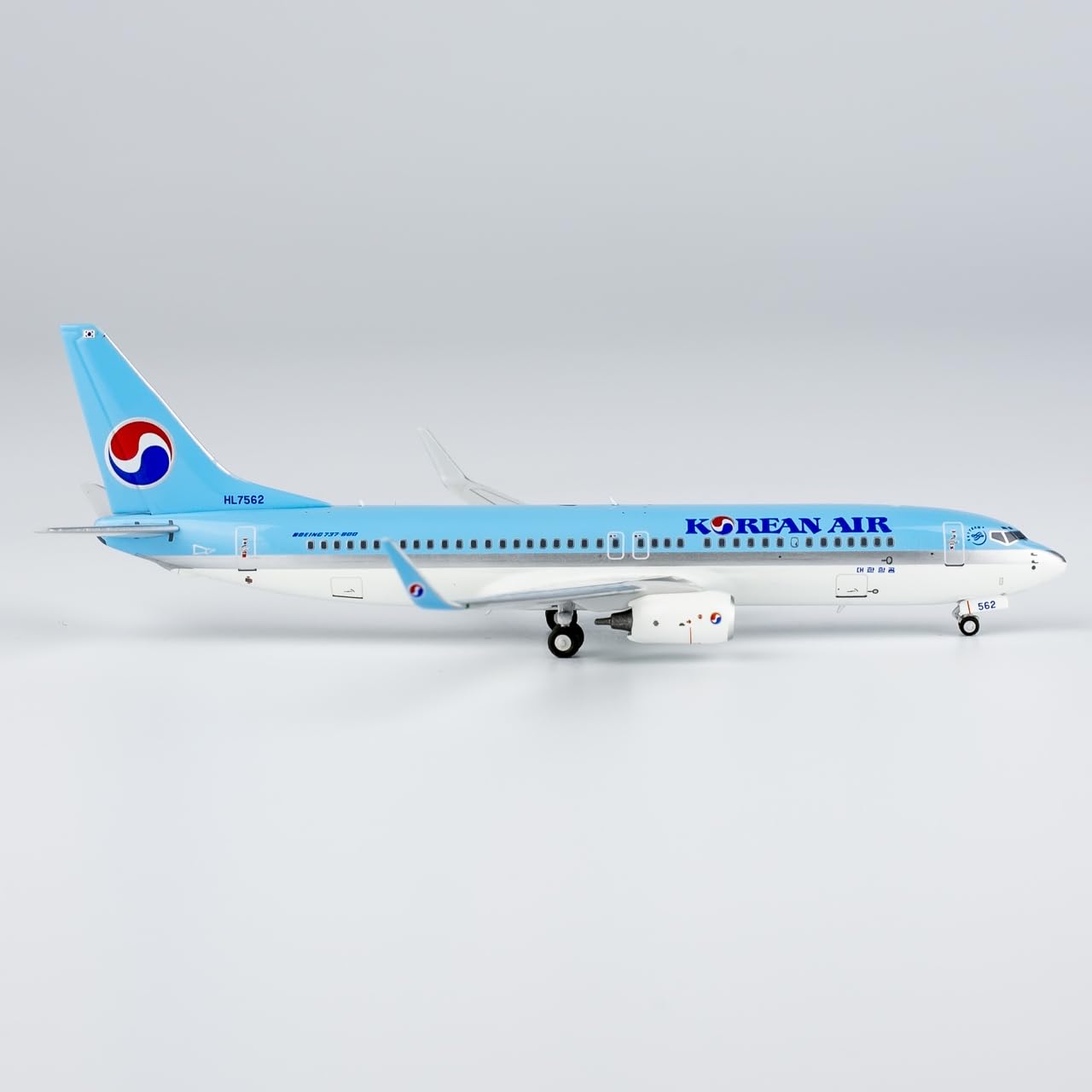 Amazon | NGmodels 1:400 NG58212 Korean Air Boeing 737-800 HL7562