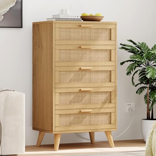 Rovaurx Modern 5 Drawer Dresser for Bedroom, 42.7' Tall Rattan Chest of Dressers with Charging Station, Dresser Chest with Wooden Handles, Beside Table for Closet, Living Room and Entryway, Natural