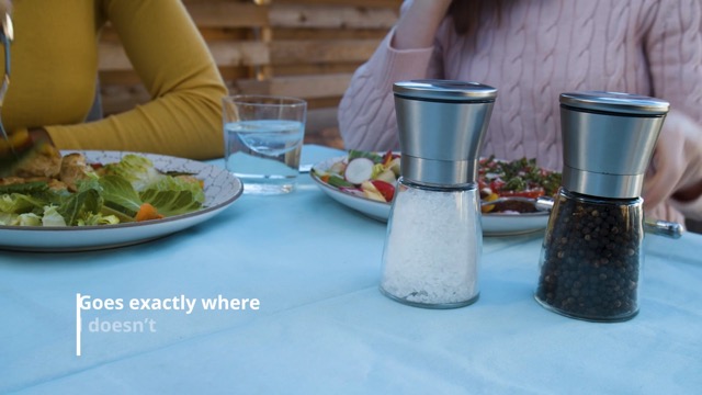 Salt and Pepper Shakers Set Adjustable Coarseness Pepper Grinder Mill for Sea Salt Spice Stainless Steel Glass 2 Pack