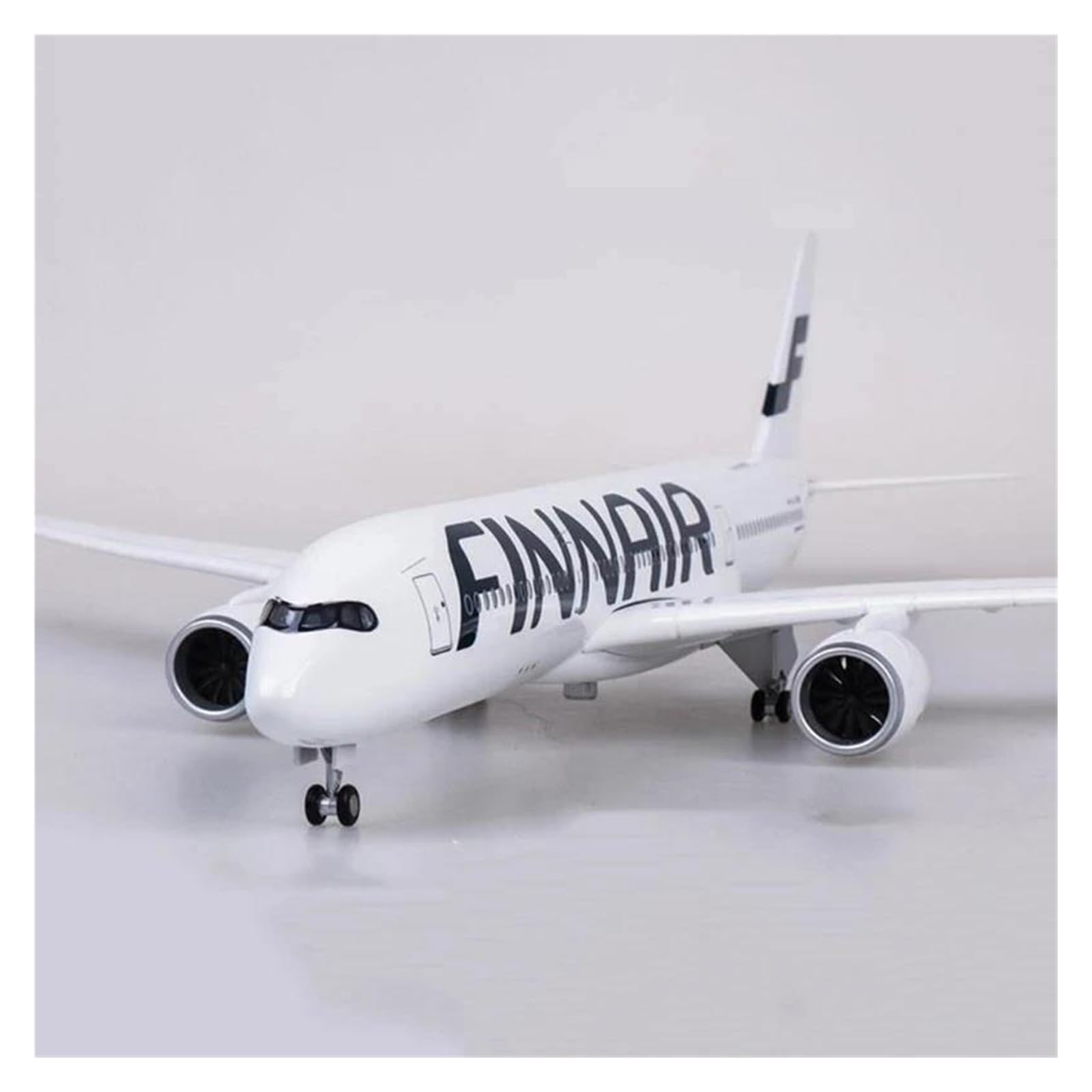 Odlewane zabawki samolotowe w skali 1:142 dla Airbusa A350 fiński model samolotu maszyna do odlewania ciśnieniowego dekoracja pamiątkowa zebrane modele samolotów do kolekcji (ze światłem)