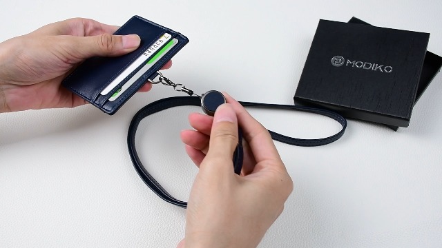 Amazon | IDカードホルダー ネームホルダー 横型 縦型 レディース