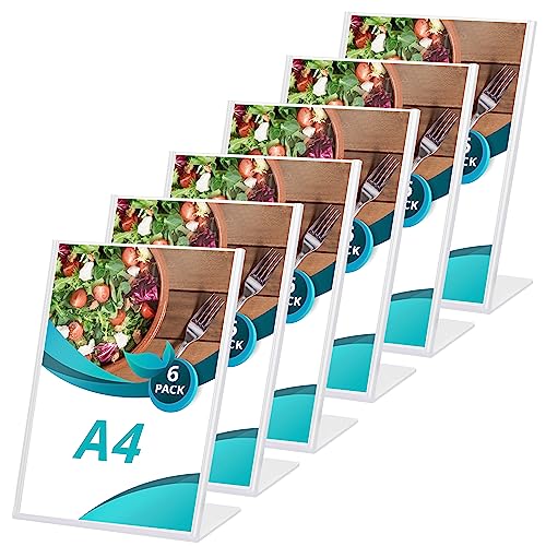6 ESPOSITORI DA BANCO: Inclusi nel set ci sono 6 porta menu da tavolo in formato A4, perfettamente progettati per esporre informazioni al tuo pubblico. I nostri espositori in acrilico inclinati sono realizzati in plastica resistente di alta qualità, cristallina e trasparente. Questi porta avvisi da tavolo misurano 22,5 cm di lunghezza, 10 cm di larghezza e 30,5 cm di altezza. Sul retro c’è una base robusta per sostenere i tuoi cartelli sui piani dei tavoli.