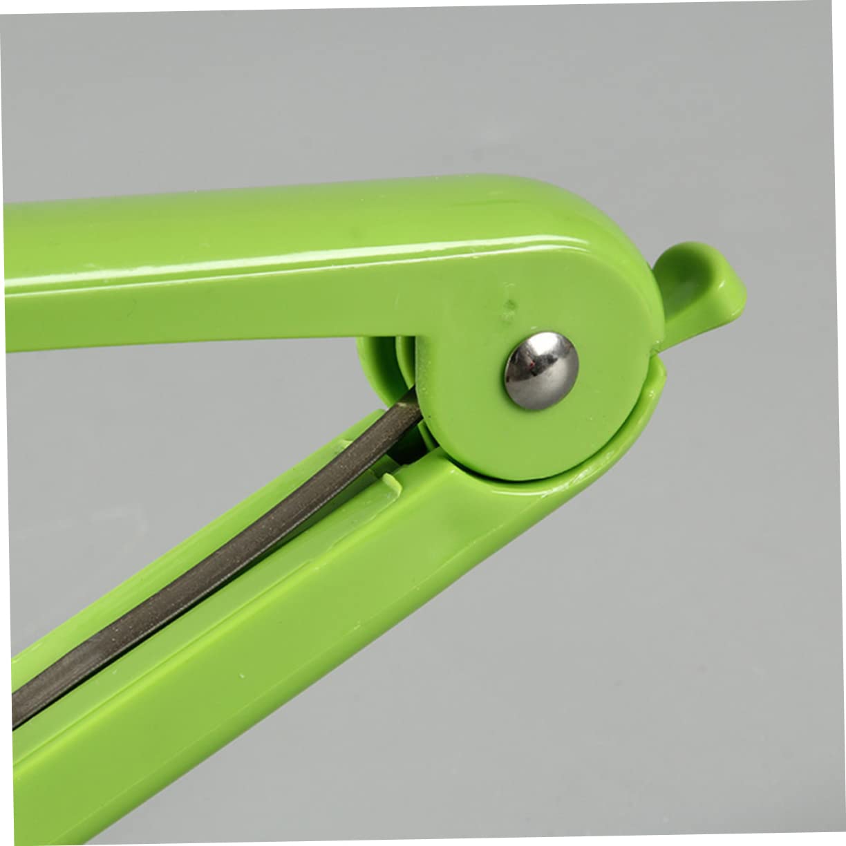Hemobllo Stainless Steel Abs Cherry Pitter Tool Easy Squeeze Grip for Fast Pitting of Fruits Vegetables for Cherries Olives Green Color Convenient Safe