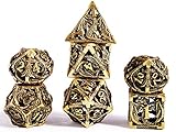 metal dice d20 MATERIALES DE ALTA CALIDAD: Este juego de dados DND con patrón de dragón hueco está hecho de aleación de cobre, que puede soportar golpes. Es impermeable, antioxidante, no es fácil de deformar y es ambientalmente sostenible. Cada poliedro de dados Dungeons and Dragons RPG puede ser fuerte y no es fácil de generar desgaste durante una colisión con el mundo exterior. Se puede usar durante mucho tiempo, rueda uniformemente y puede escapar del peligro en Dragones y mazmorras juego de mesa
