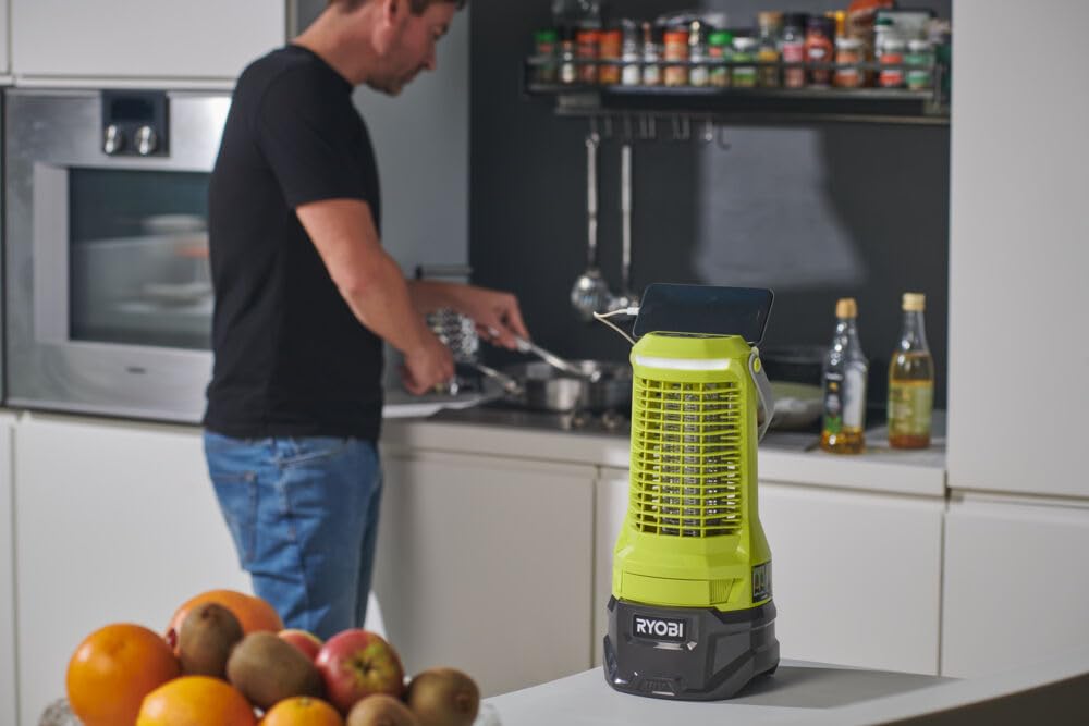 RYOBI 18 V ONE+ Akku-Insektenvernichter RY18BZA-0 (Bis zu 30 m² Wirkungsbereich, Timer-Einstellung für 2-, 4-, und 6 Stunden, ohne Akku und Ladegerät
