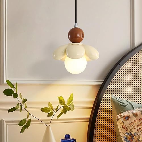 Suspension pendante légère Mignon Fleur pour habiller un plafond haut avec élégance