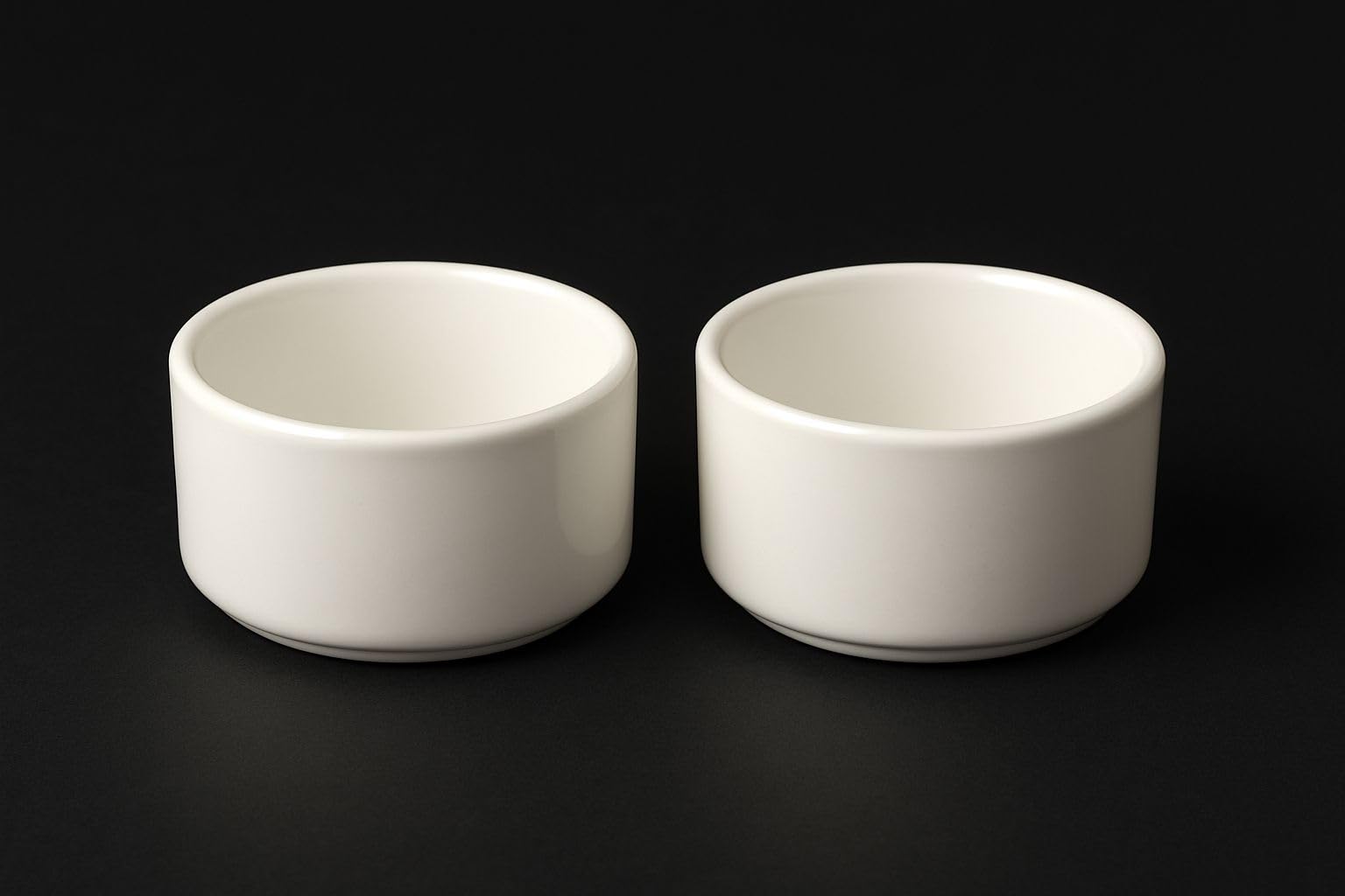 Mirakii Round Shape 140 ml White Porcelain Ramekins Bowl Set of 2, for Baking Cup Cake and Serving