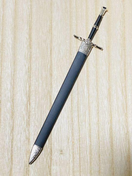 ウィッチャー3 ワイルドハント 狼流派の銀の剣 金属製 模造刀 西洋剣 美術品 ウィッチャー3 ワイルドハント 狼流派の銀の剣 金属製 模造刀