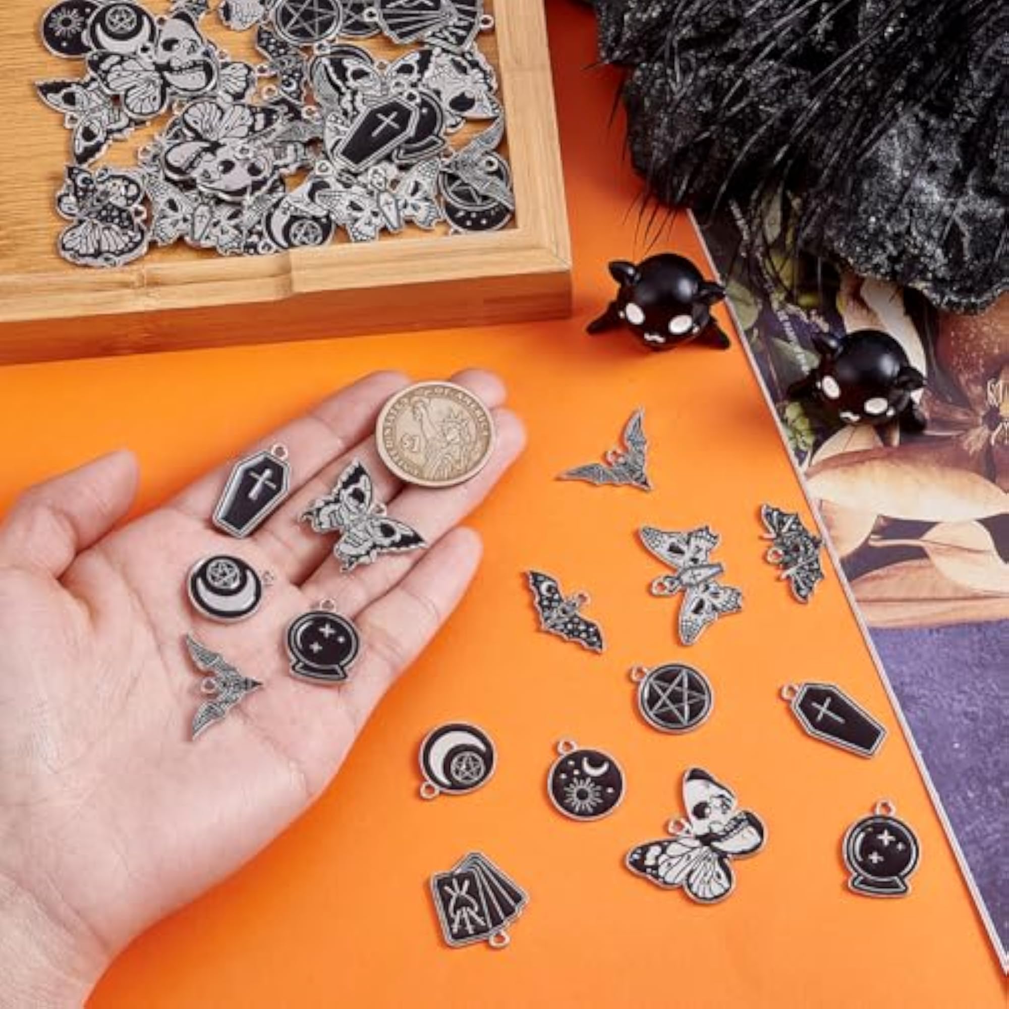 Gothic Charms Pendant for DIY Crafting, Vintage Style