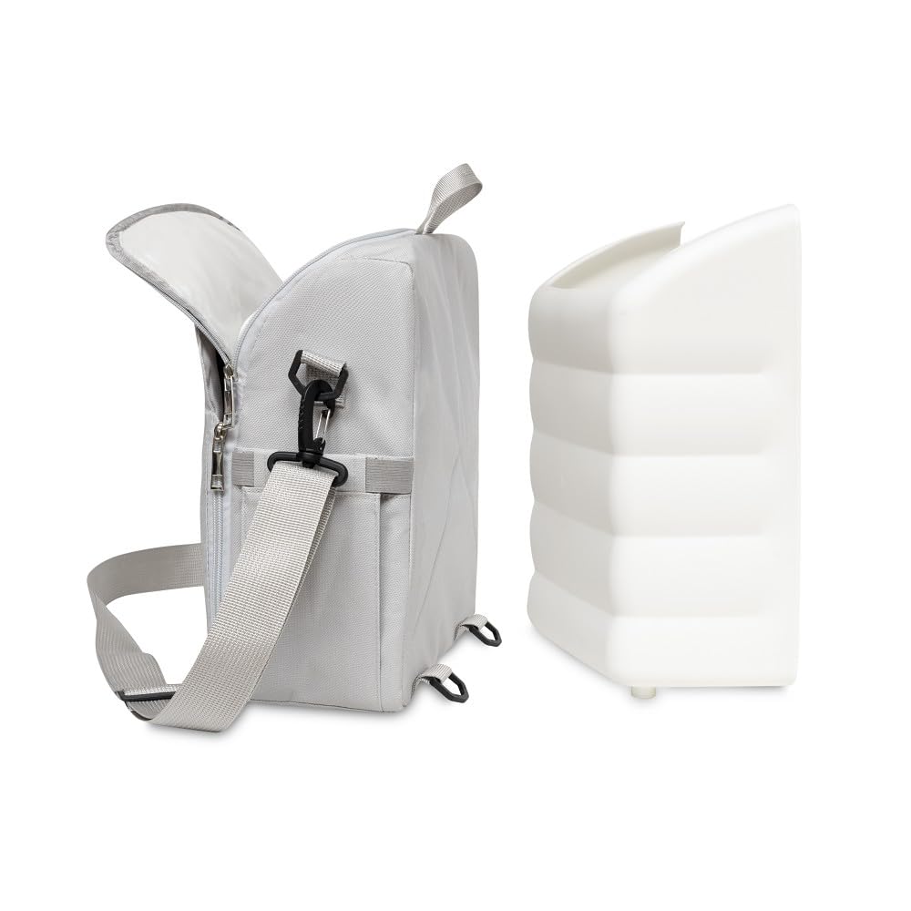 Interbaby - Real Madrid Reise-Sitzerhöhung. In Rucksack oder Tasche verwandelbar. Faltbar, leicht und mit verstellbarem Tragegurt. Verstellbarer 5-Punkt-Sicherheitsgurt.