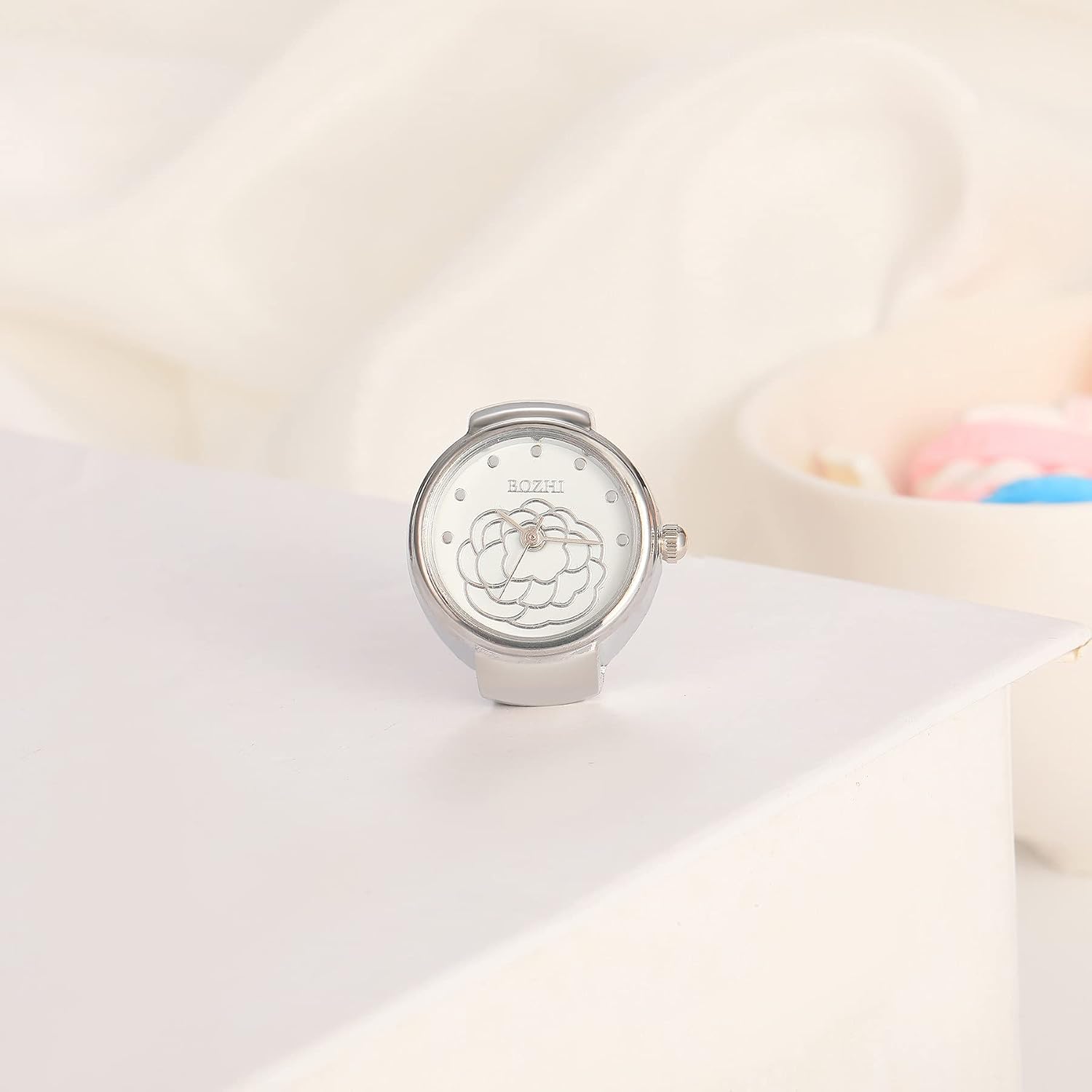JewelryWe Women Men Finger Watch Round Analog Quartz Ring Watches, Adjustable Size, for Mother's Day