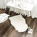 JXLOULAN Faux Lammfell Schaffell Teppich Weiß 40x60 cm, Weicher Flauschiger Teppich Wohnzimmer Deko, Longhair Fell Lammfellimitat Carpet für Stühle Sofa Schlafzimmer Kinderzimmer