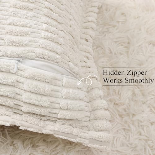 Decoruhome XP-033 Christmas Decorative Cream White Throw Pillow Covers 18X18 Set Of 2 thumb #2