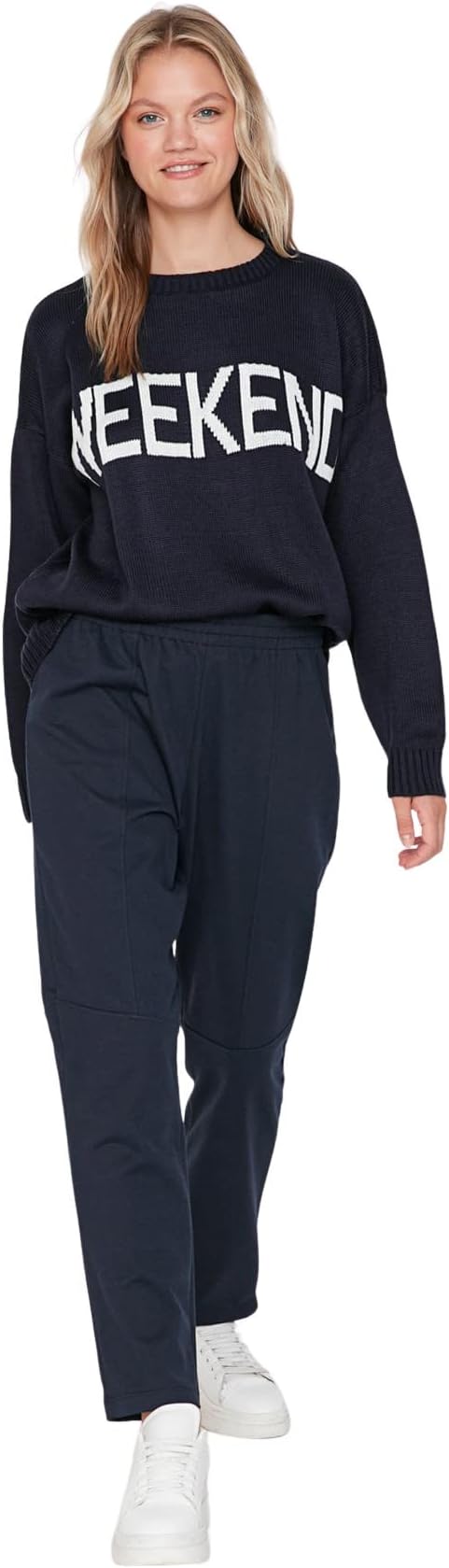 TrendyolWomen's Loungewear Normal Waist Straight Leg Fitted Trousers Pants