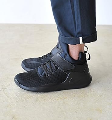 Amazon ナイキ Kwazi クワザイ バスケットシューズ スニーカー 8449 10 28 0cm Black Col 001 Nike ナイキ スニーカー