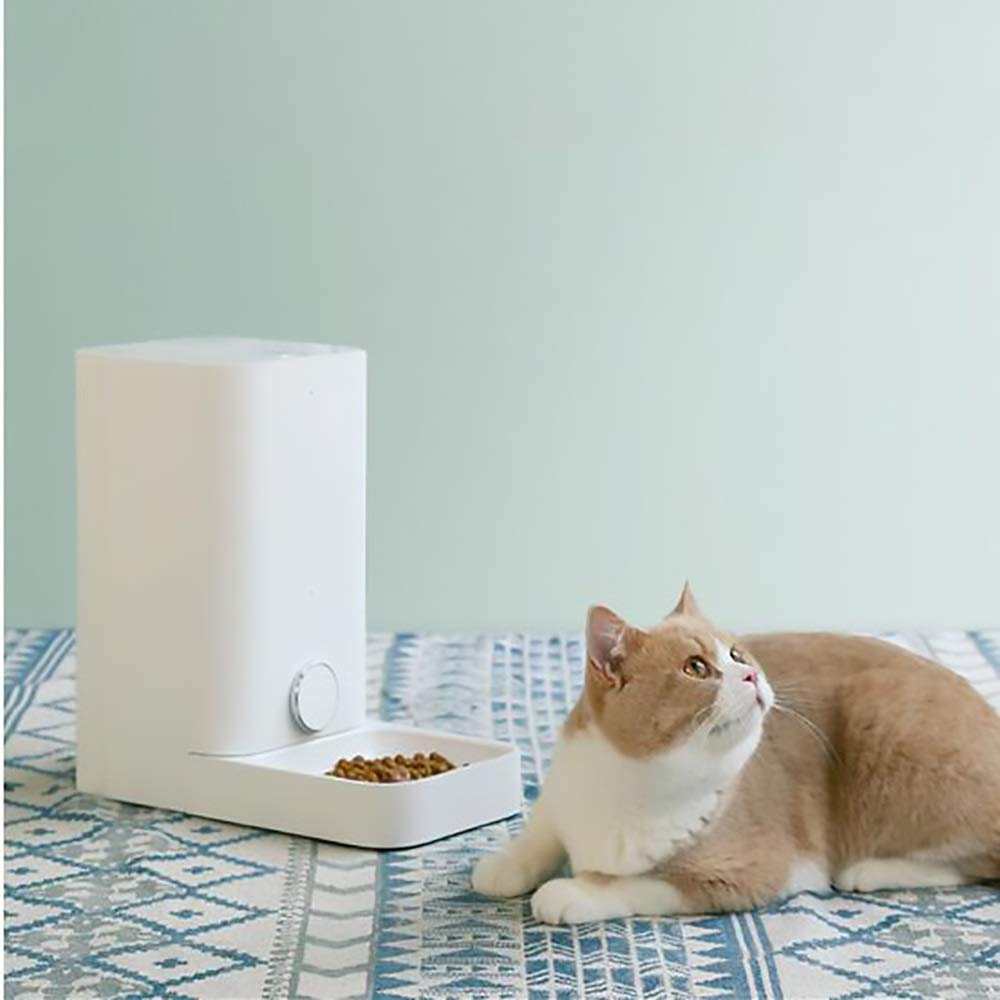 Gamelle programmable grand volume pour éviter le surpoids chez le chat et le chien