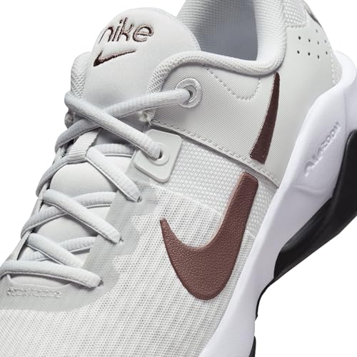 Nike Nike Women's W Zoom Bella 6 Low, Black White, 9 Women