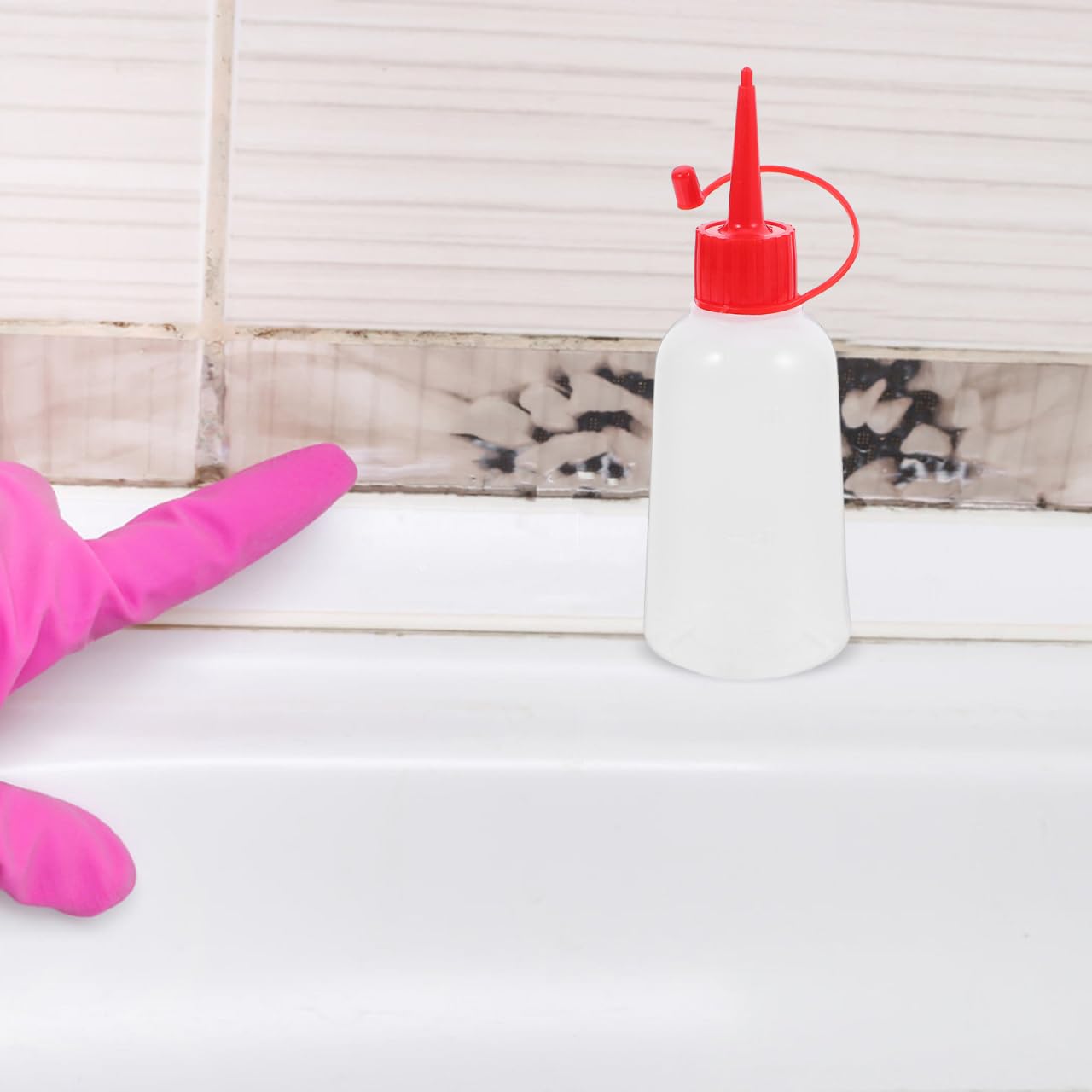 OSALADI 10 botellas de plástico transparentes con aplicador de punta estrecha para aplicar pegamento, botellas de color con punta de aguja, color rojo