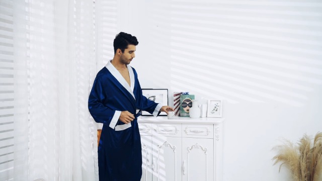 Vulcanodon Accappatoio Kimono Da Uomo In Raso Leggero – Vestaglia Lussuosa Con Cinghie Interne Ed Esterne, Morbida E Fresca, Ideale Per Regalo (Compleanno, Anniversario)