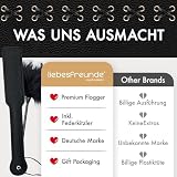 Liebesfreunde® Sex Paddel inkl. Federkitzler, BDSM Peitsche Sex Spielzeug für Paare, SM Flogger, Gerte, Bondage Zubehör