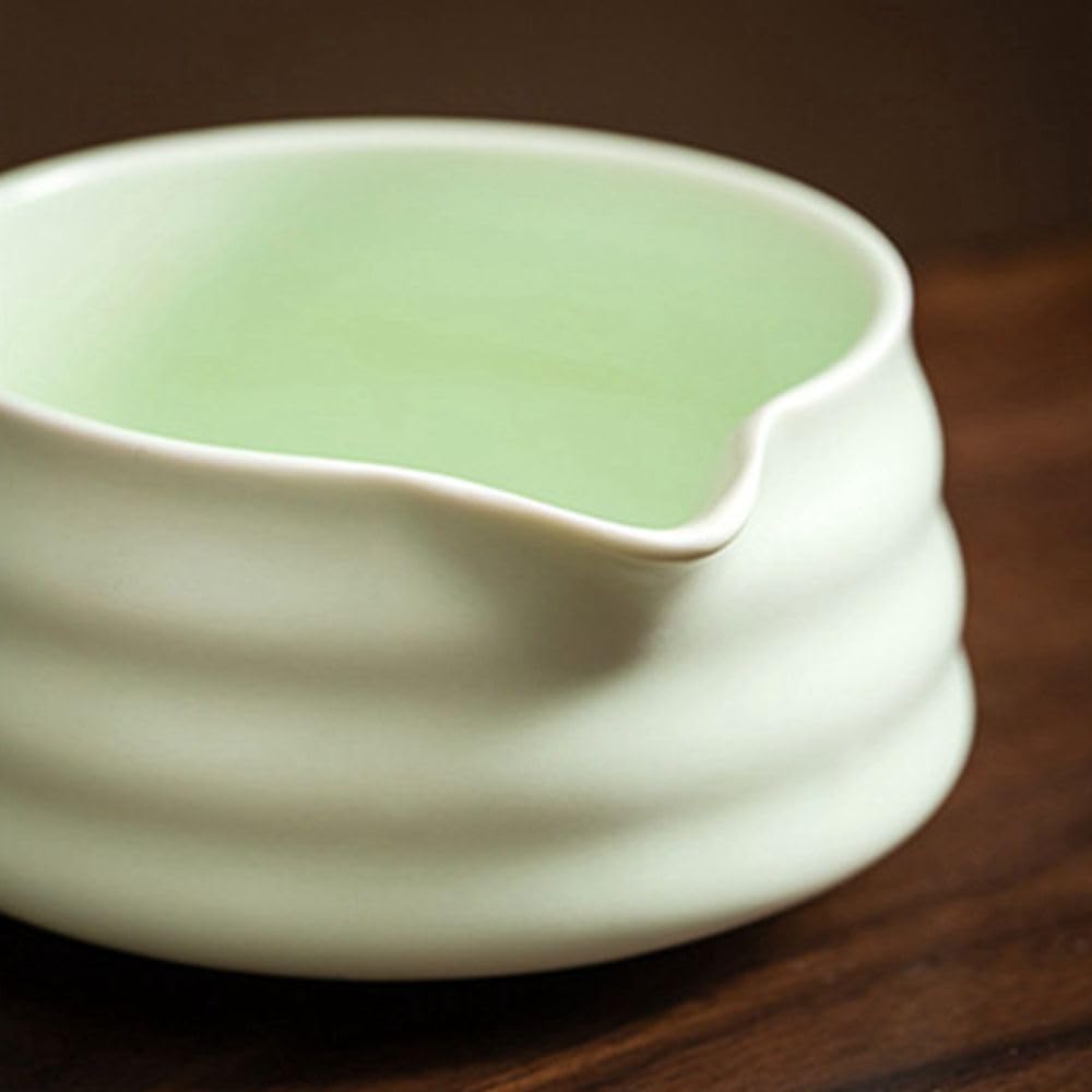 YlobdolY Bol à Matcha Traditionnel Fait à La Main En Céramique Avec Bec Verseur, En Porcelaine émaillée Massif, Bol Mélangeur à Thé Japonais, Boîte Cadeau