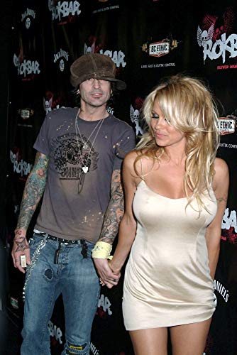 Posterazzi Poster Print Tommy Lee Pamela Anderson at Arrivals Launch Party Rokbar Hollywood Los Angeles Ca June 30 2005. Photo by Tony GonzalezEverett Collection Celebrity (8 x 10) -  EVC0530JNBGO008