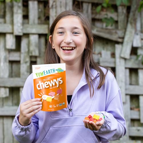 Image of YumEarth Organic Chewys Fruit Flavored Candy Chews, 5oz Bag (Pack of 6)