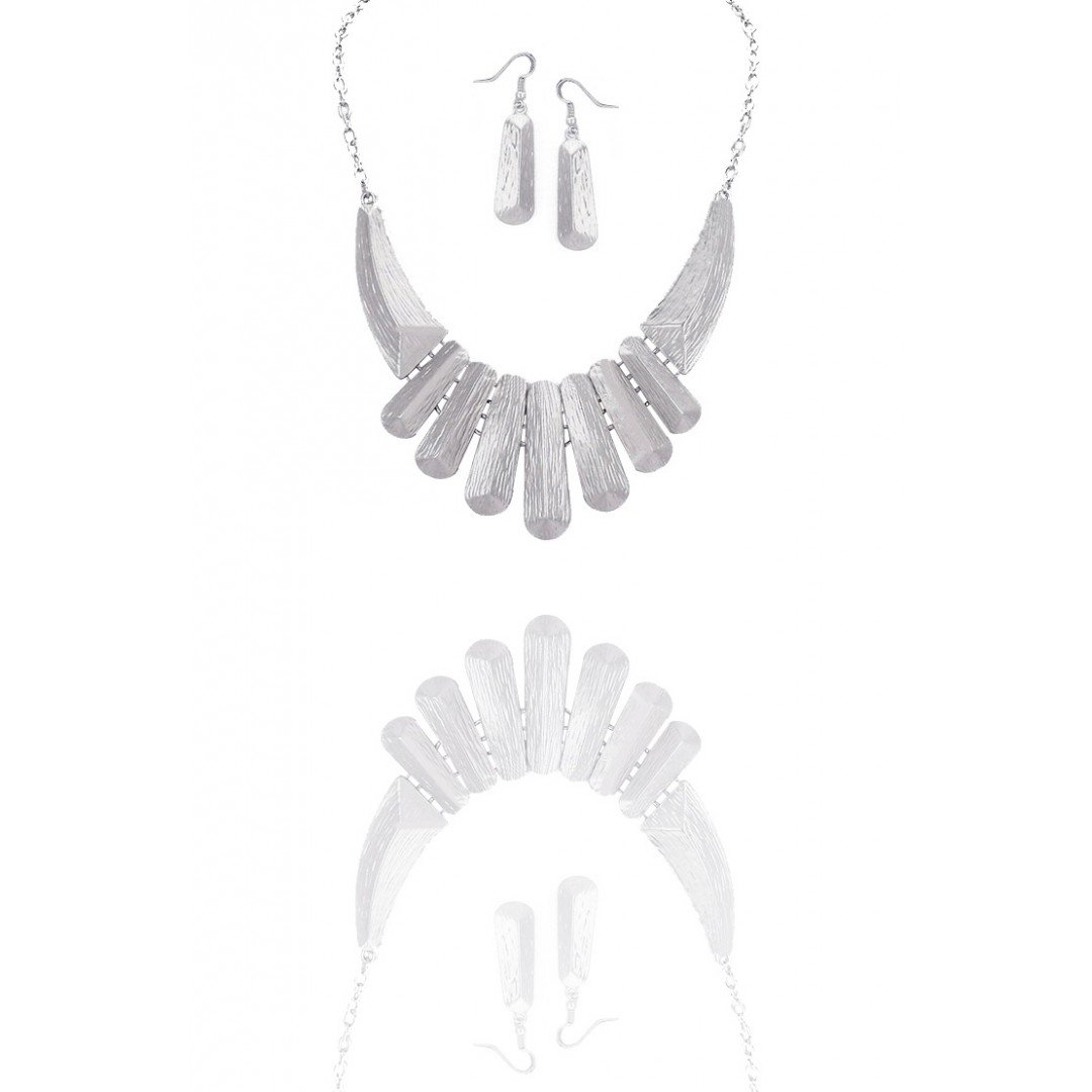 Textured Metal Tribal Bar Statement Necklace for Women, 18"