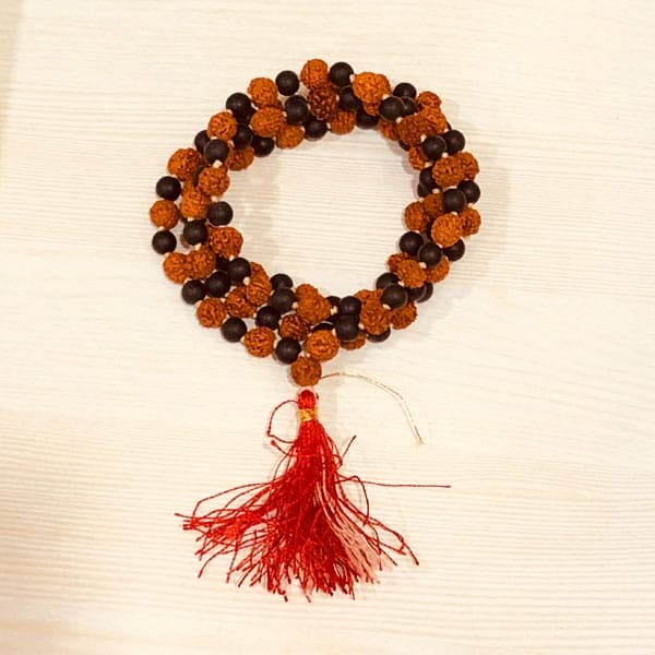 DEVAMA THE DIVINE Bhairav Mala (सिद्ध भैरव माला) is a Sacred Rosary That resonates with The Powers and Positive Frequencies of Lord Shiva.