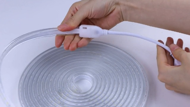 Amazon.com: tlinkosta LED Strip Lights, 240 LEDs, 6500K Cool White