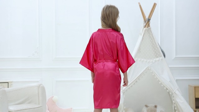 Bata satín lisa para niñas con antifaz y banda para el cabello miniatura 6