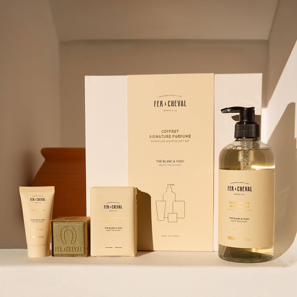 Savonnerie Fer à Cheval Coffret Cadeau Signature Parfumé Thé Blanc & Yuzu – Savon Liquide de Marseille, Savon Doux Parfumé, Crème Mains et Cube de Savon de Marseille