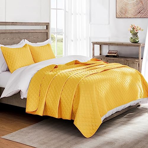 Exclusivo Mezcla Reversible Full Queen Quilt Bedding Set with Pillow Shams, Lightweight Quilts Queen Size, Soft Bedspreads Bed Coverlets for All Seasons - (Bright Yellow, 90"x96")