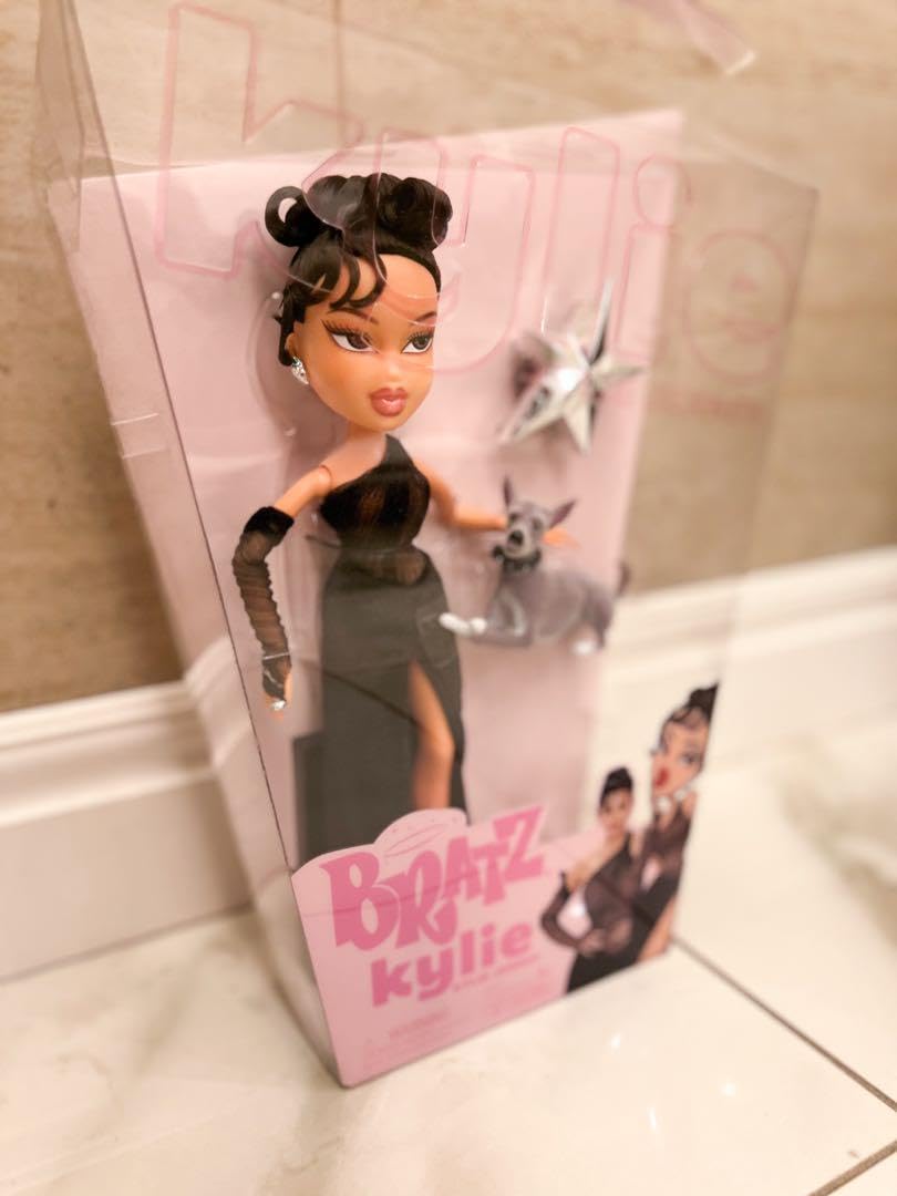 NBA Lakers ブラッズ bratz ドール フィギュア Amazon.co.jp: ブラッツ