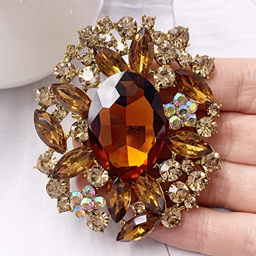 Image of Flower Brooch Pin Costume Jewelry Accessory Gold Tone