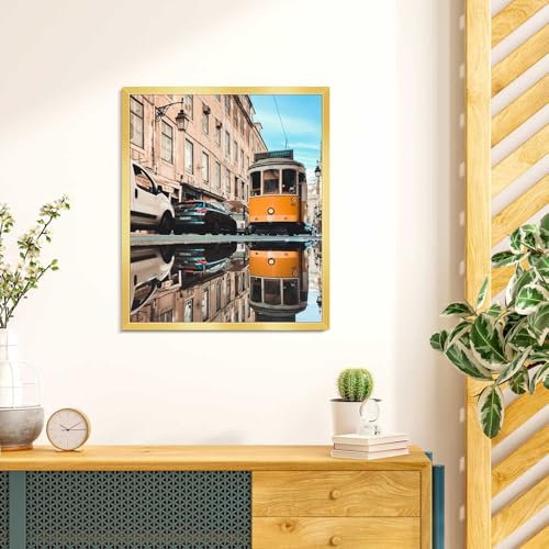 Image of LaVie Home 20x24 Picture Frame for Wall Display, 20x24 Gold Picture Frame with HD Plexiglas, 20 x 24 Poster Frame 1 Pack, Display Frame for Vertical or Horizontal, Classic Collection
