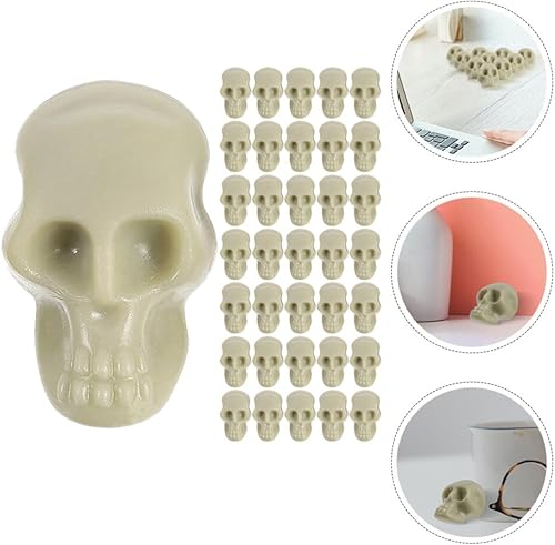 Miniatura 5 de SAFIGLE Decoración de escritorio, 50 piezas de mini calaveras de Halloween, cabezas de calaveras de plástico, mini calaveras para manualidades, mini