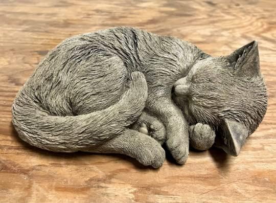 Laying Kitty Resting Cat Statue Pet Memorial Sleeping Cat Stone Cat Garden Ornament Backyard Decor