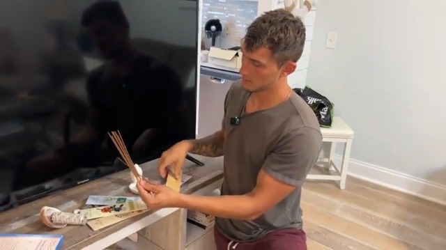 Yoga Meditation Incense Sticks Multipack - (5 Variants) Charcoal Free Insensé Sticks | Nag Champa, 60s Patchouli Incense, Lavender, Cinnamon & Sandalwood Incense | Perfect Incense Gift