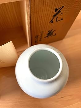 Amazon.co.jp: 官窯染付 深川製磁 富士 花器 花瓶 宮内庁御用達