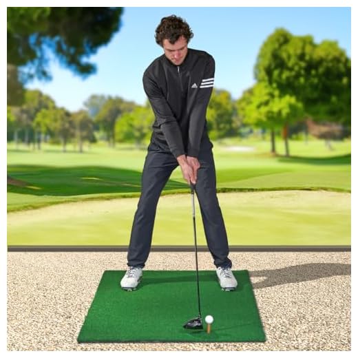 TH Golf Academy Training Mat [1.5 x 1m] | Large 13mm Artificial Grass Mat | Professional | 3 Rubber Tees Included